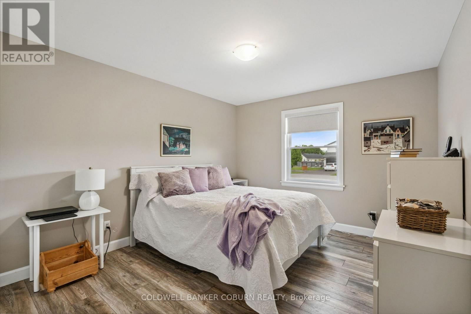 3 RACHELLE CRESCENT Image 21