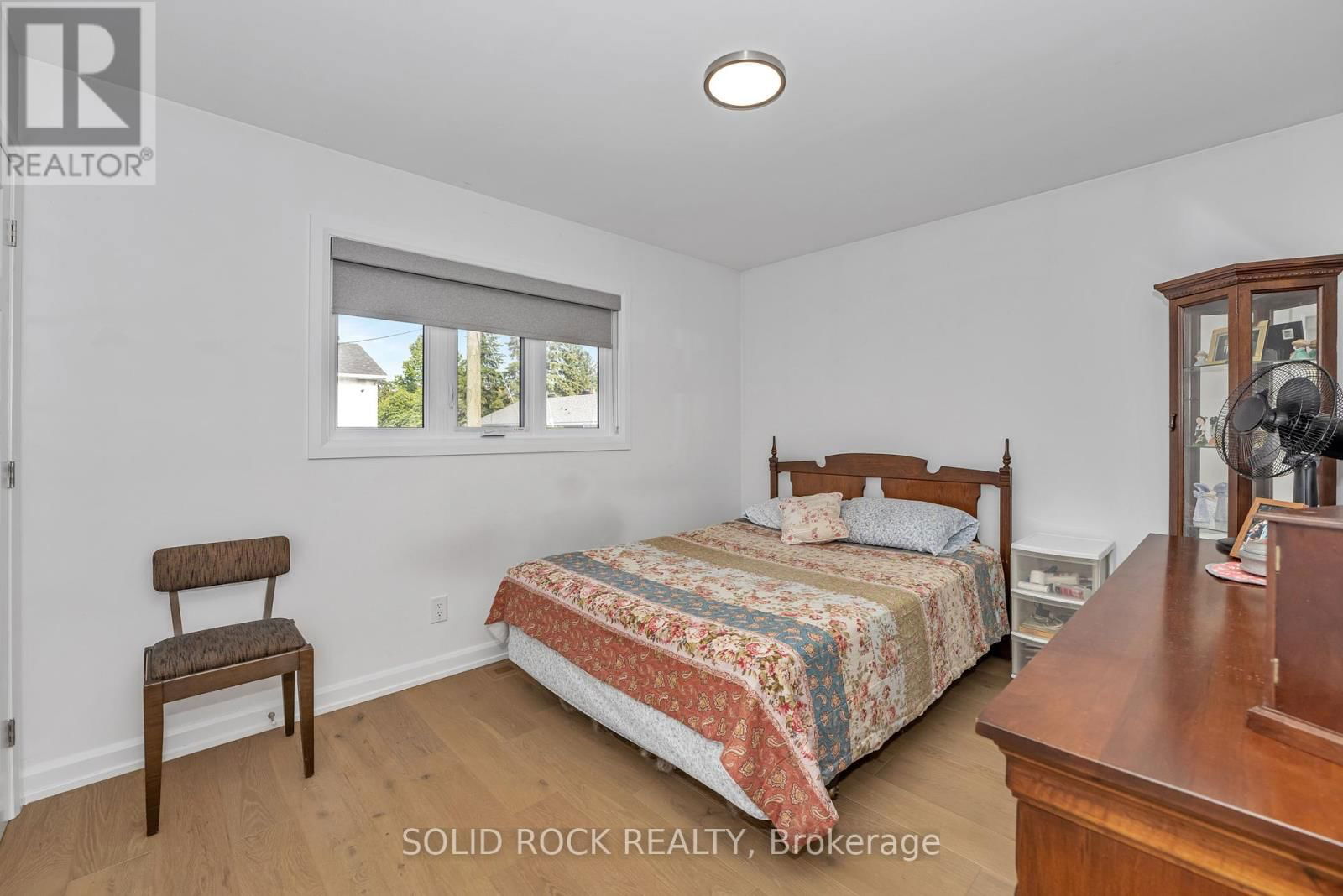 1229 ERINDALE DRIVE Image 14