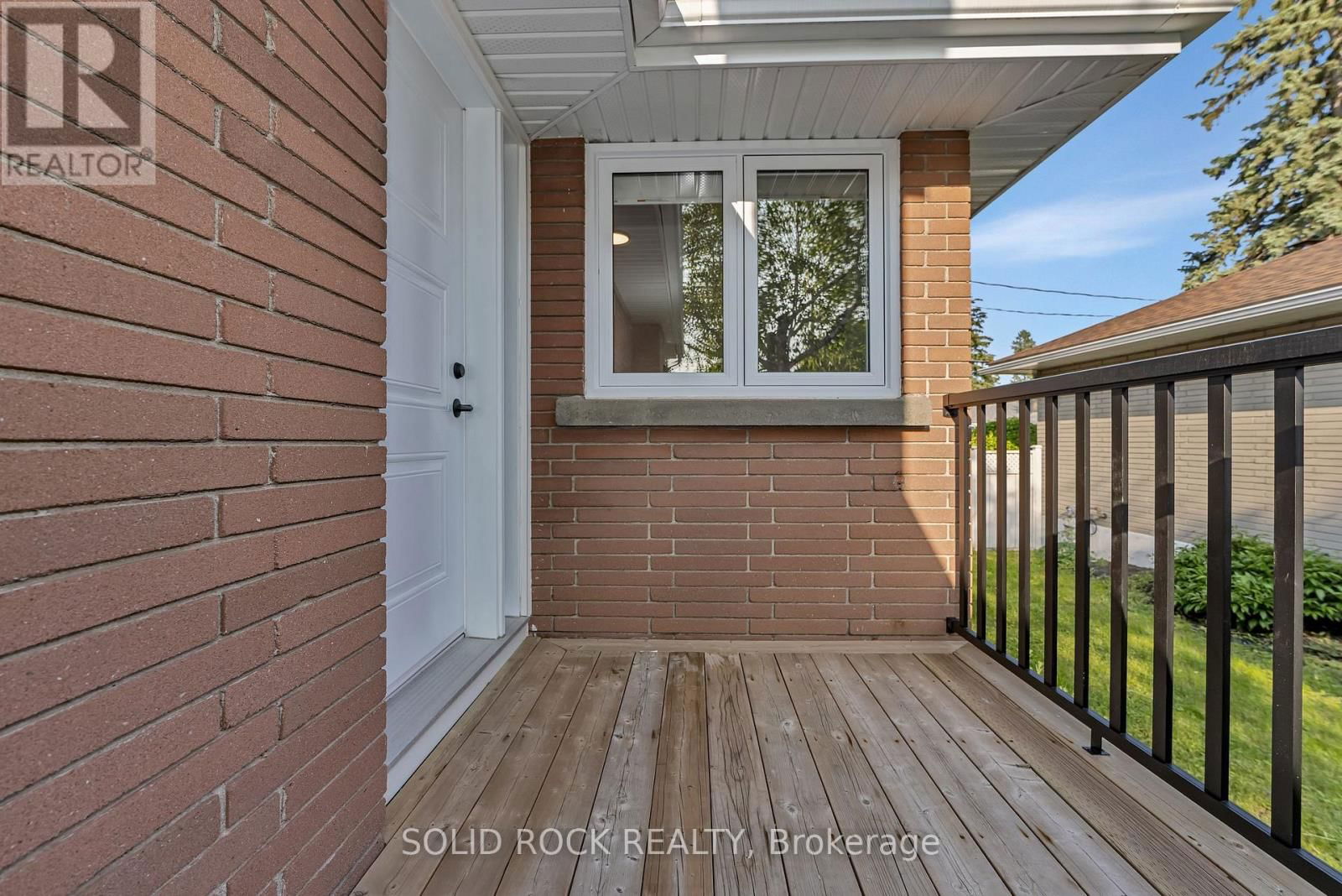 1229 ERINDALE DRIVE Image 3