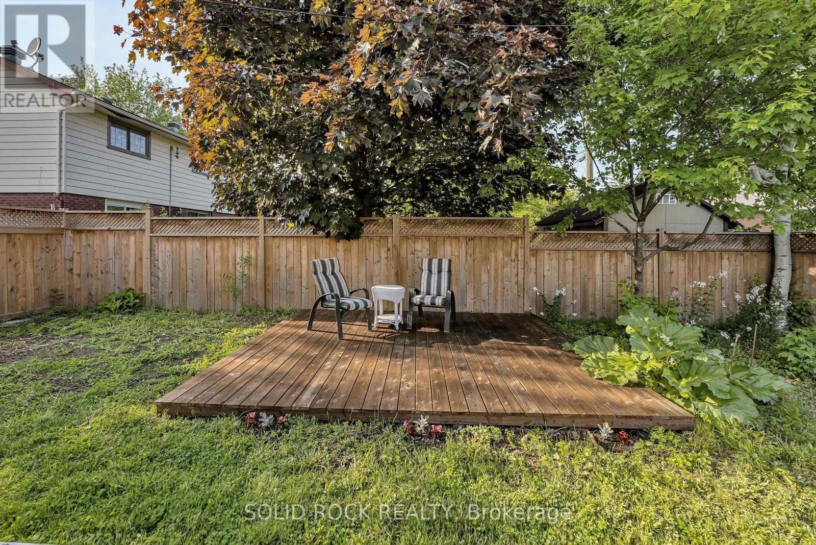 1229 ERINDALE DRIVE Image 36