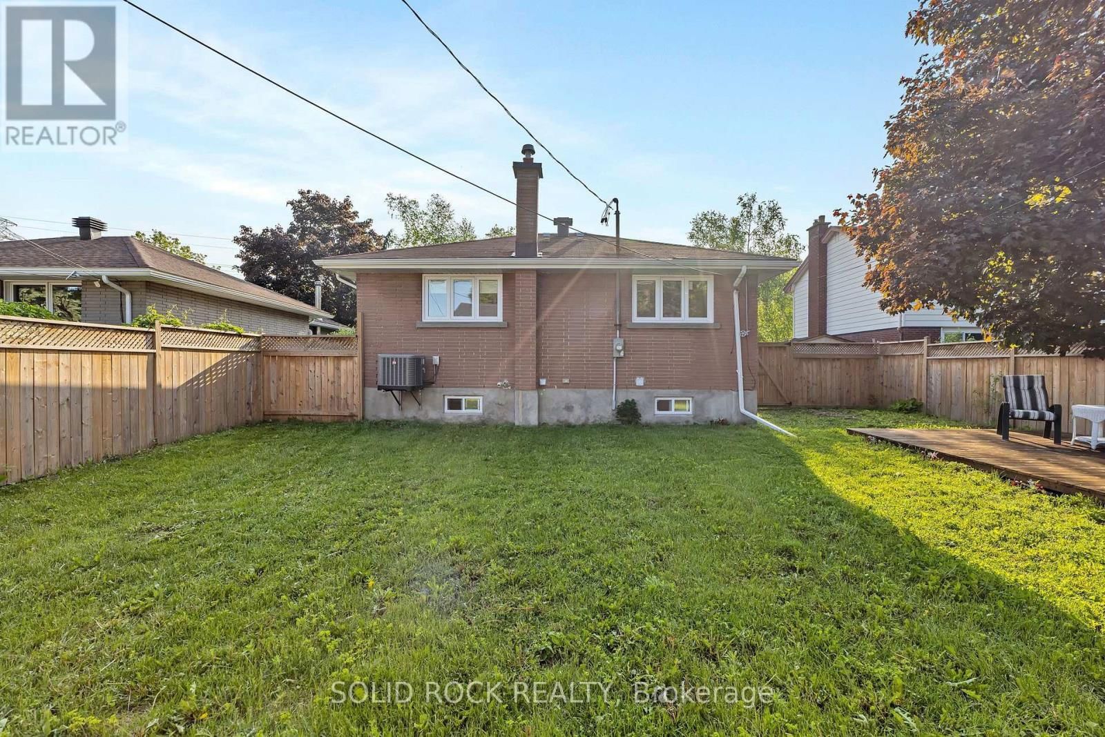 1229 ERINDALE DRIVE Image 38