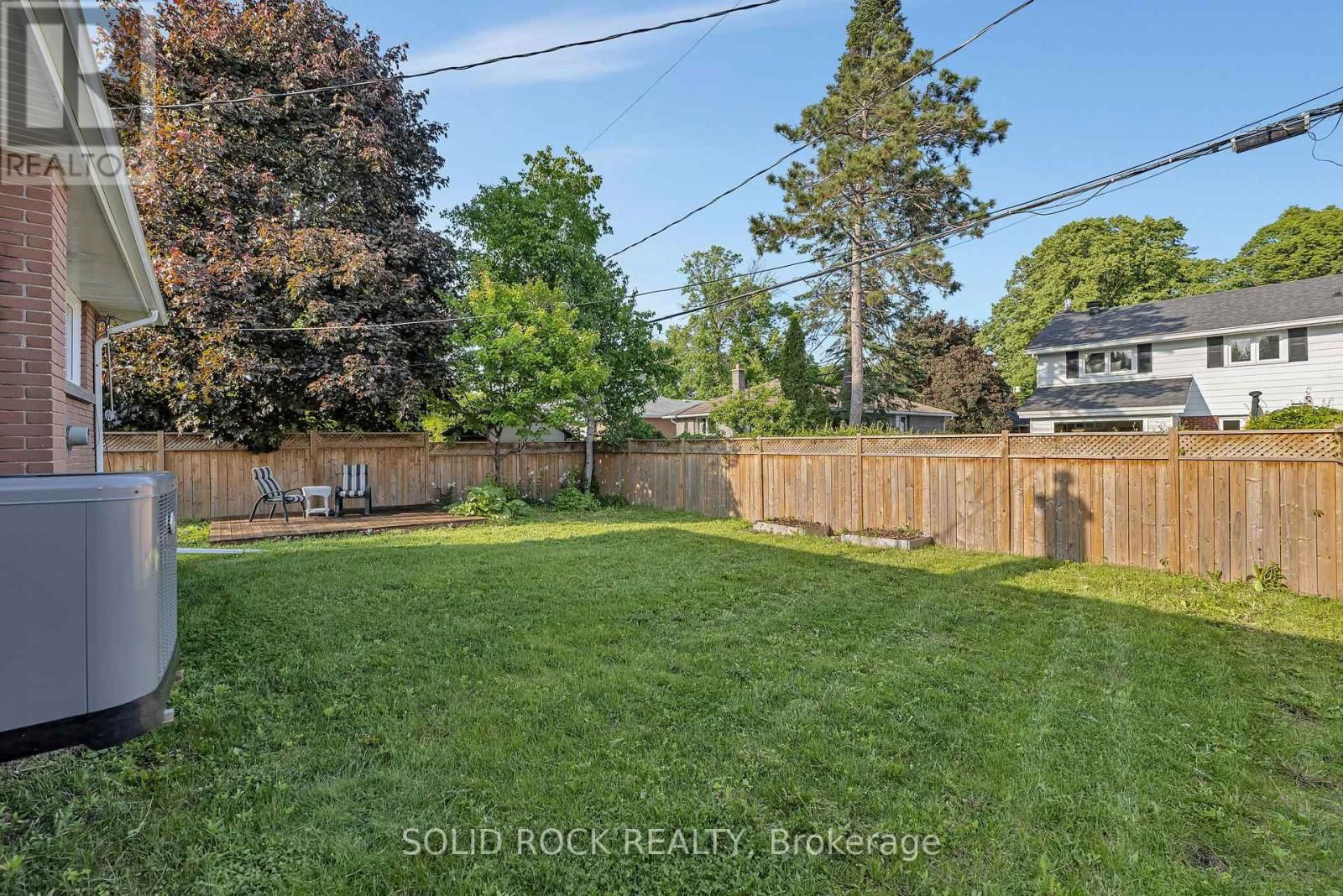 1229 ERINDALE DRIVE Image 40