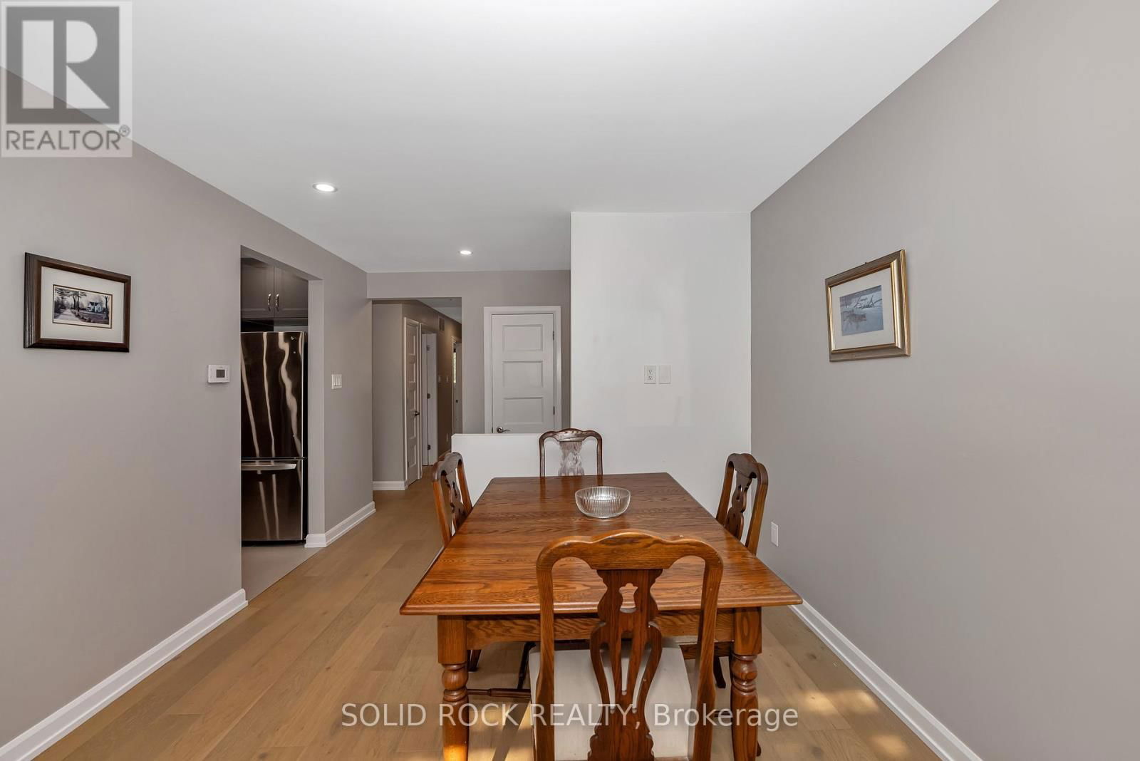 1229 ERINDALE DRIVE Image 7