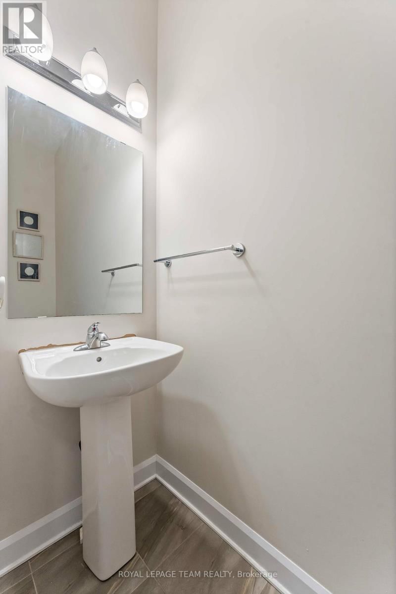 325 COSANTI DRIVE Image 18