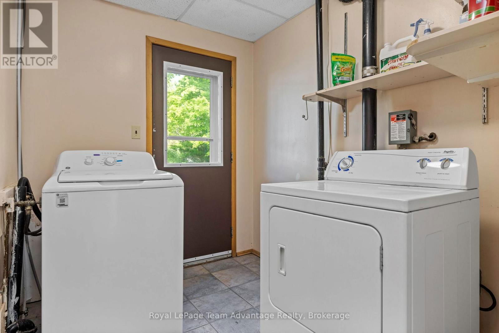 395 HIGH STREET Image 22