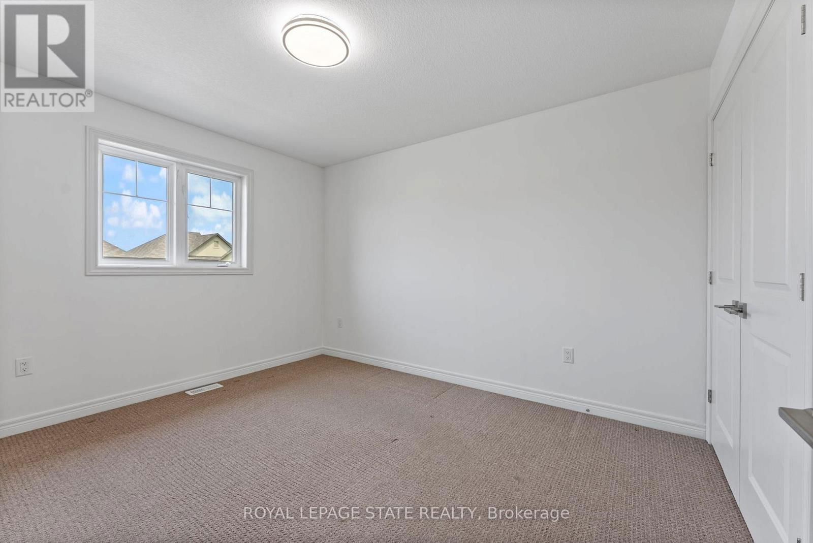 68 DODMAN CRESCENT Image 28