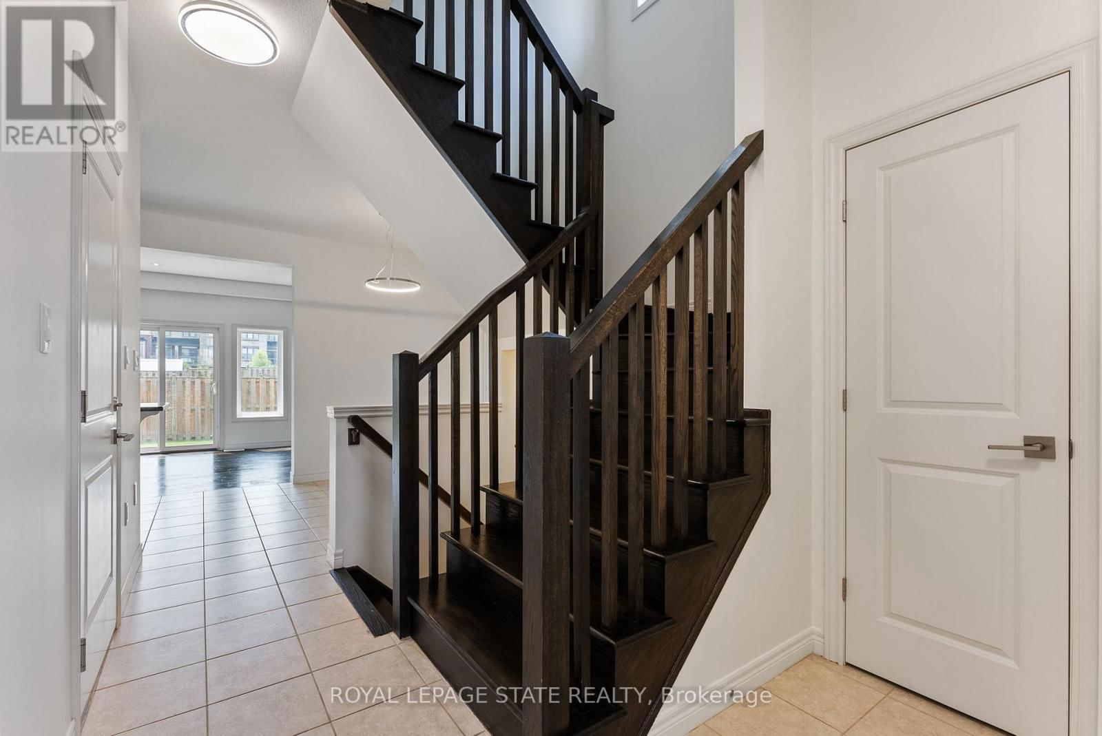 68 DODMAN CRESCENT Image 5