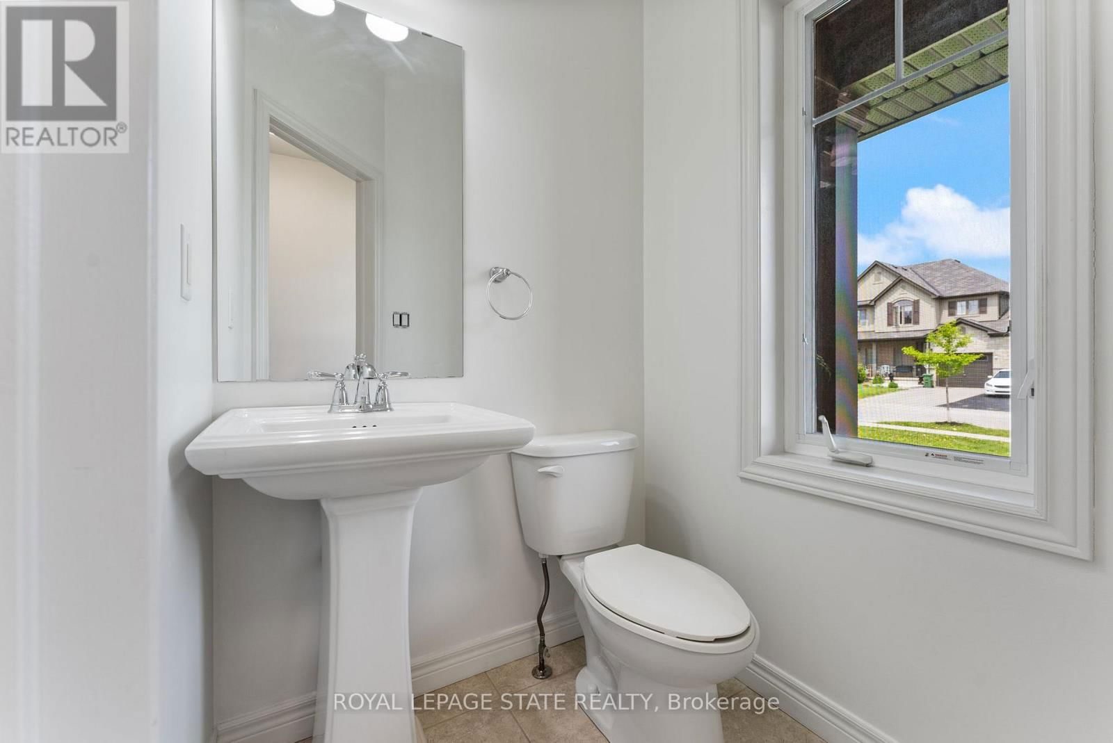 68 DODMAN CRESCENT Image 6