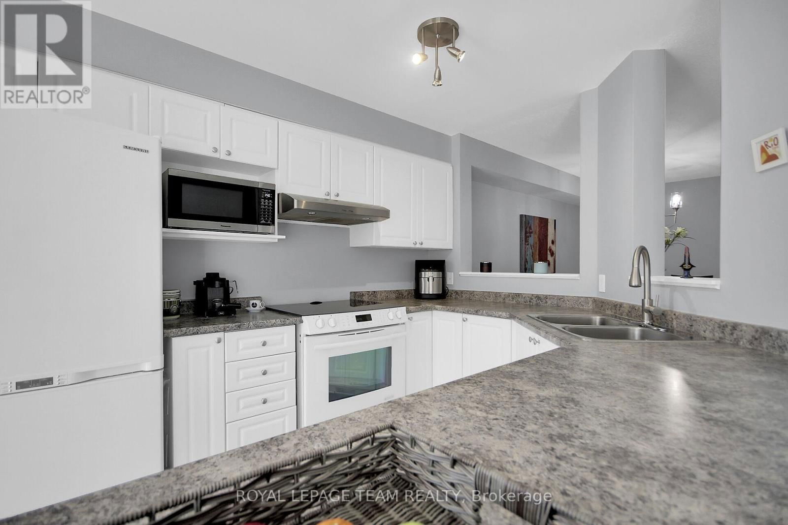 214 CITYVIEW CRESCENT Image 14