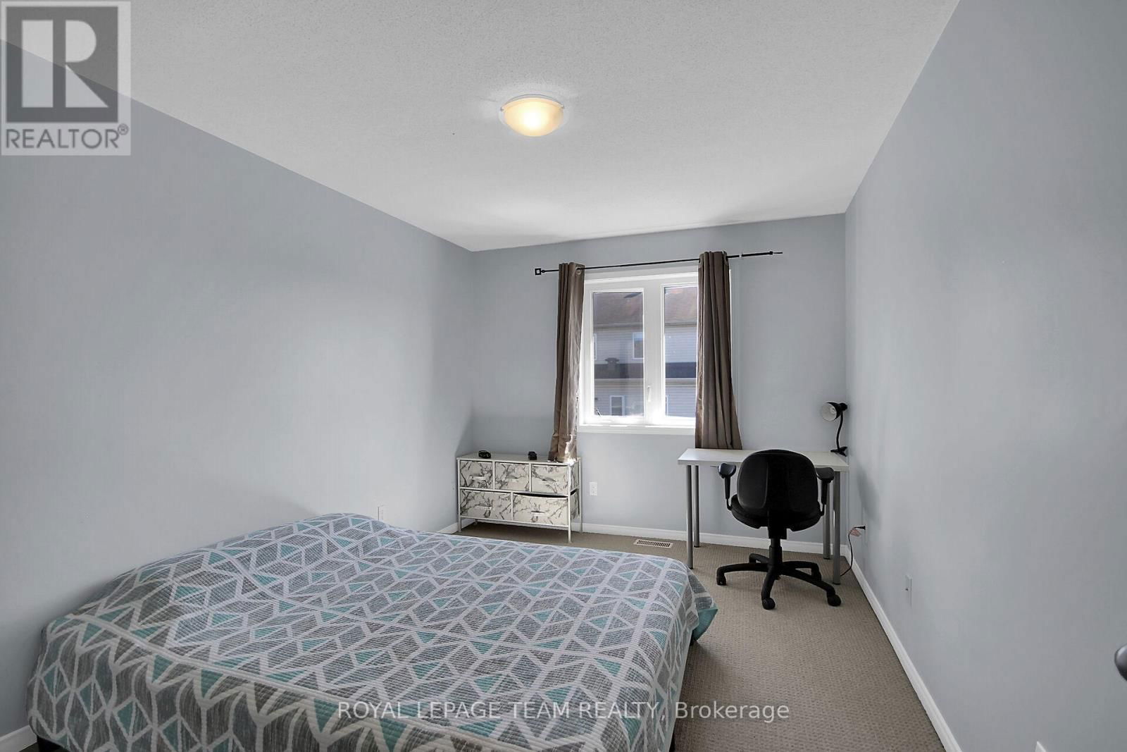 214 CITYVIEW CRESCENT Image 19