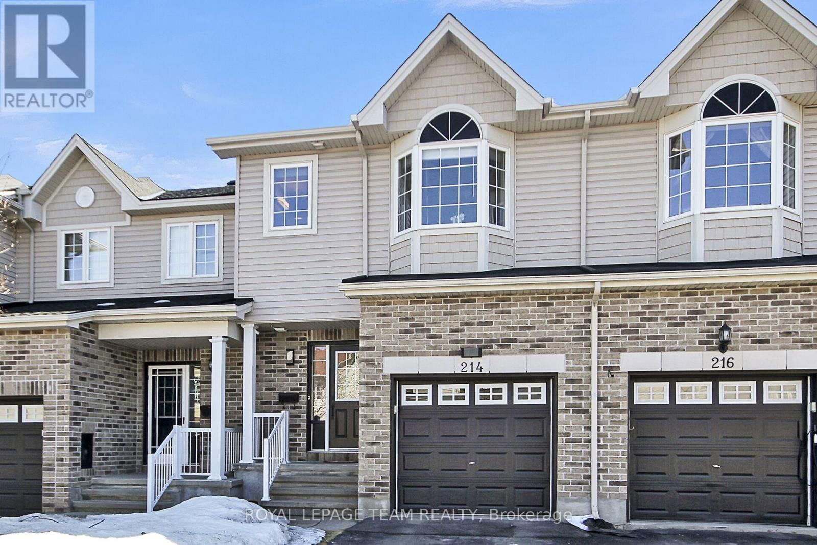 214 CITYVIEW CRESCENT Image 2