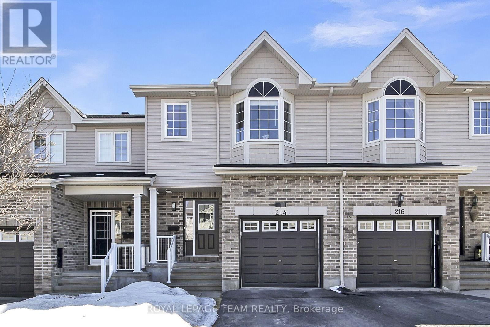 214 CITYVIEW CRESCENT Image 3