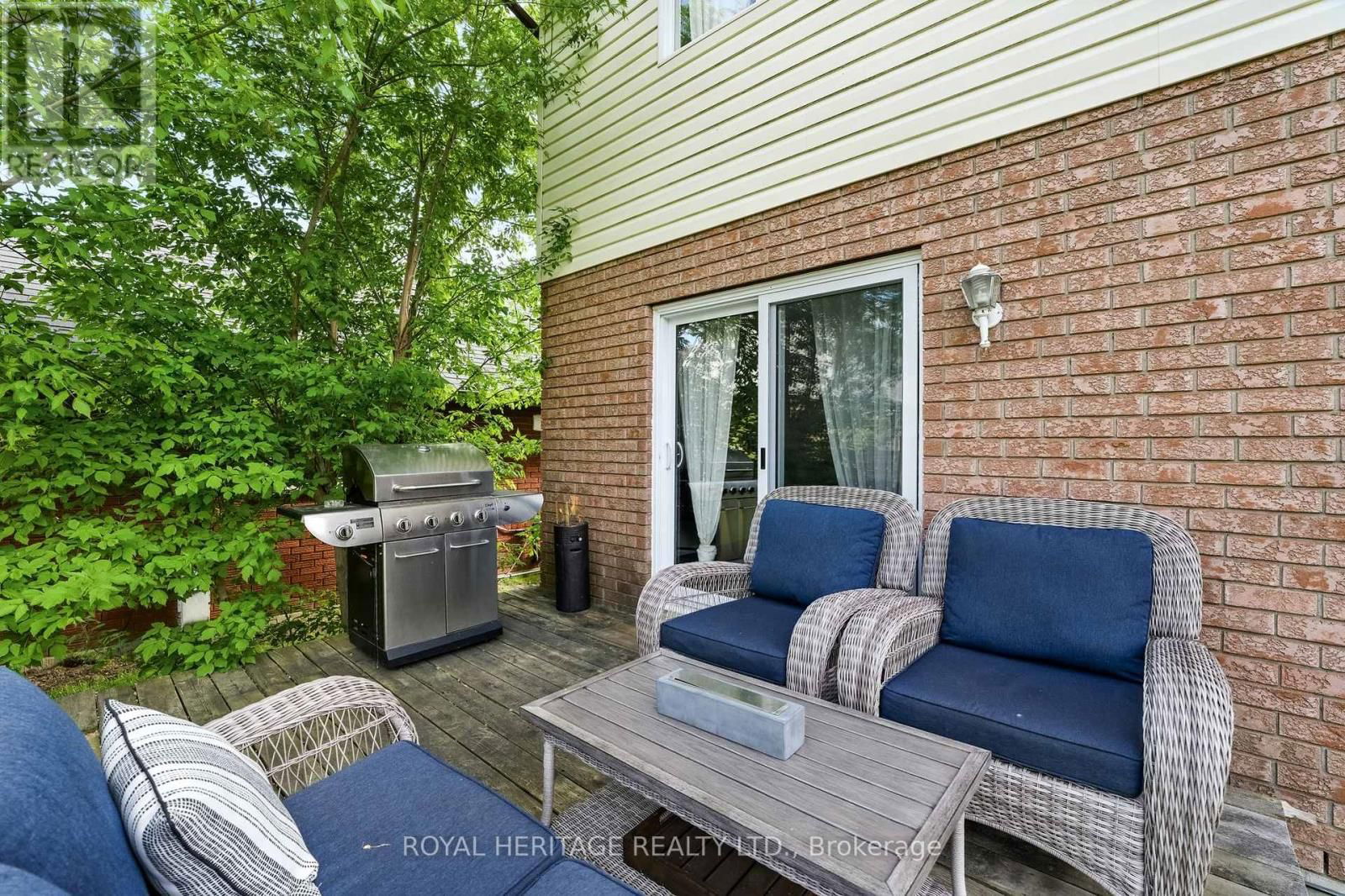 83 PINNACLE STREET NORTH Image 26