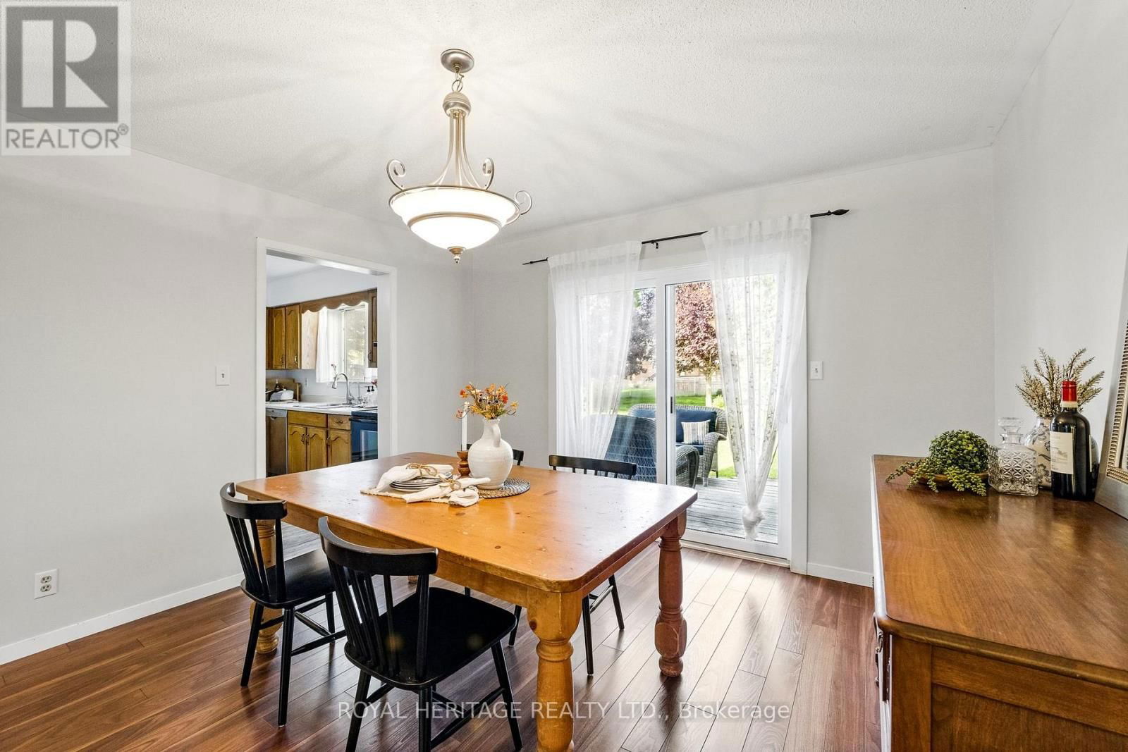 83 PINNACLE STREET NORTH Image 9