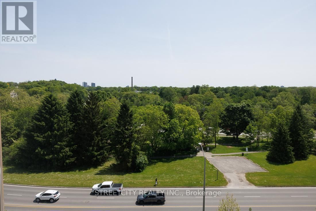 608 - 521 RIVERSIDE DRIVE Image 28