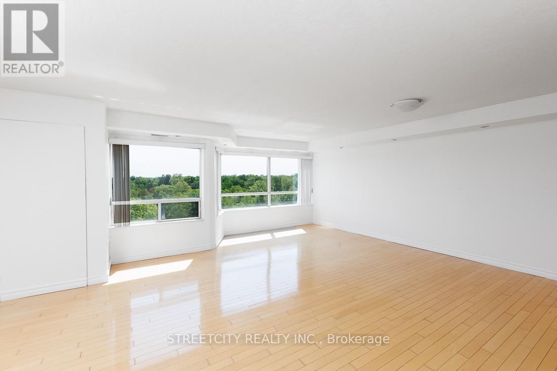 608 - 521 RIVERSIDE DRIVE Image 4