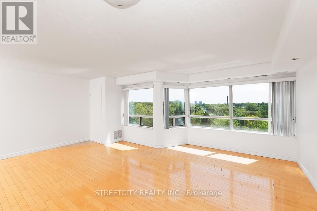 608 - 521 RIVERSIDE DRIVE Image 6