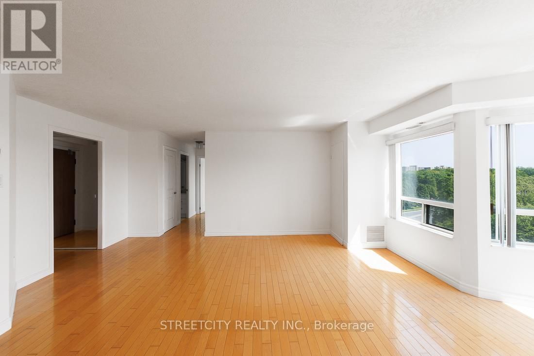 608 - 521 RIVERSIDE DRIVE Image 7
