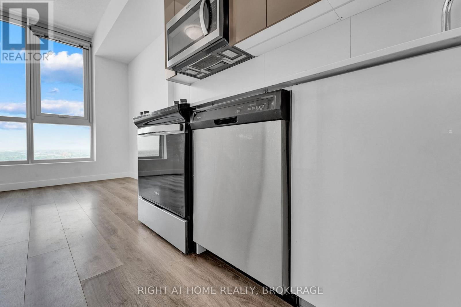 2401 - 60 FREDERICK STREET Image 13
