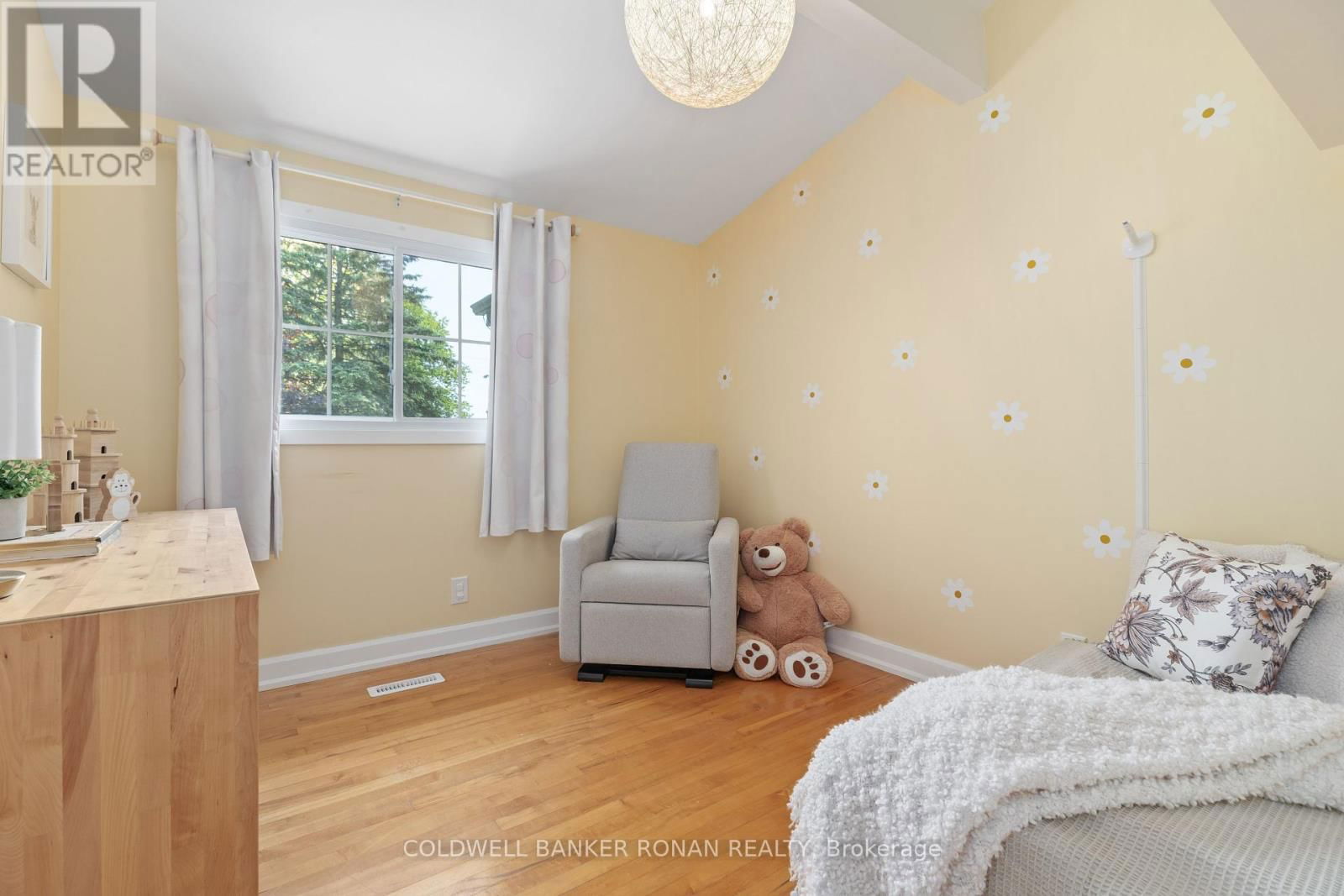 953026 7TH LINE Image 16
