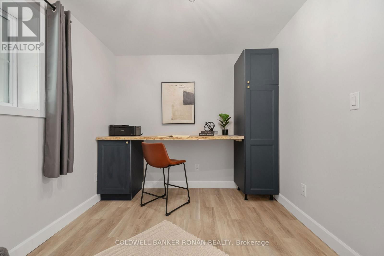 953026 7TH LINE Image 28