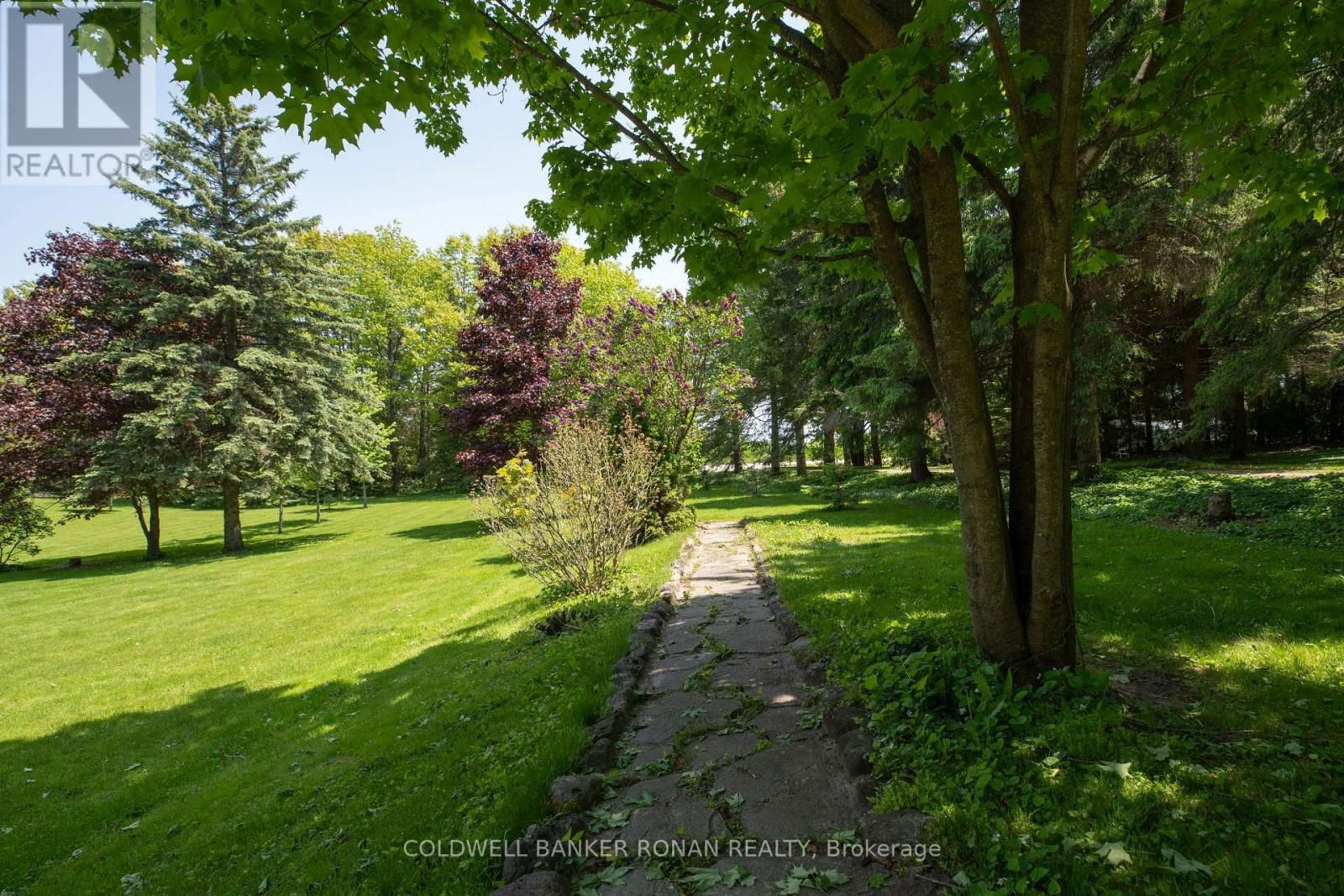 953026 7TH LINE Image 38
