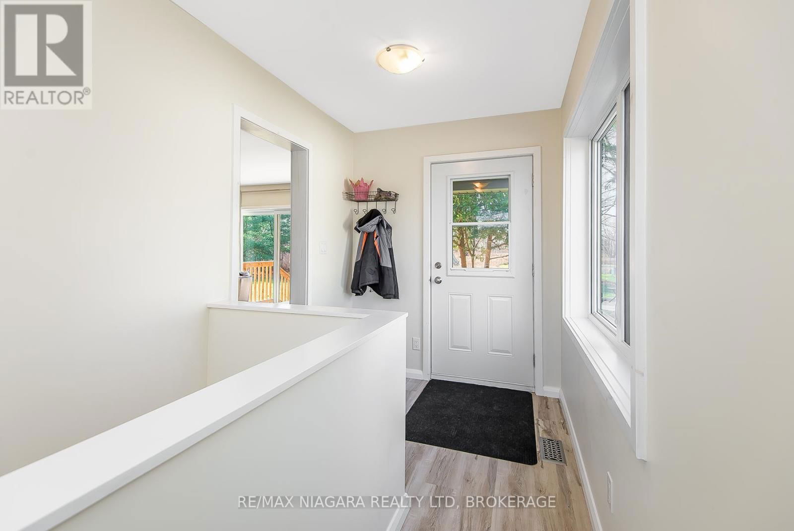 51480 HEWITT ROAD Image 32