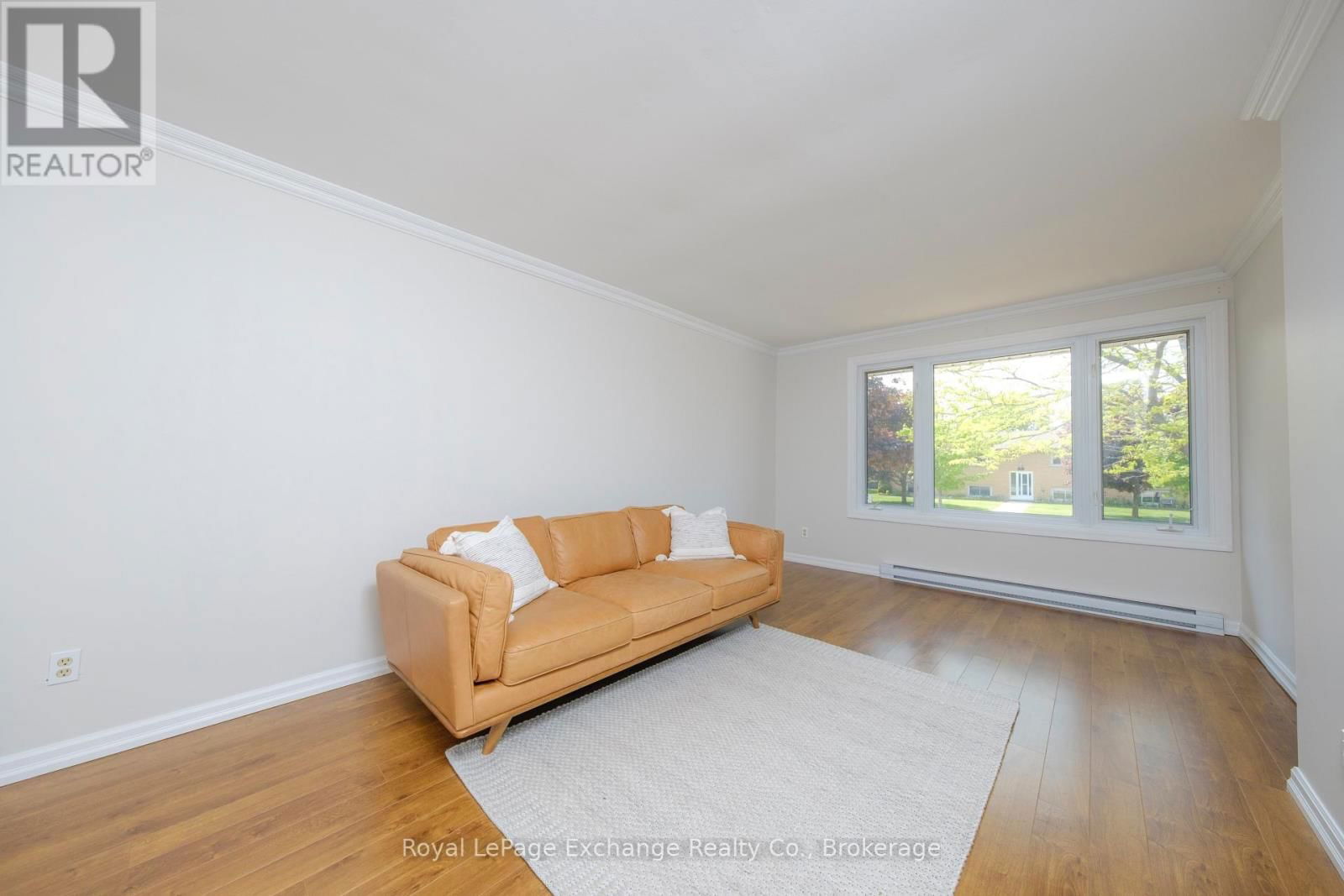287 QUEEN STREET Image 11