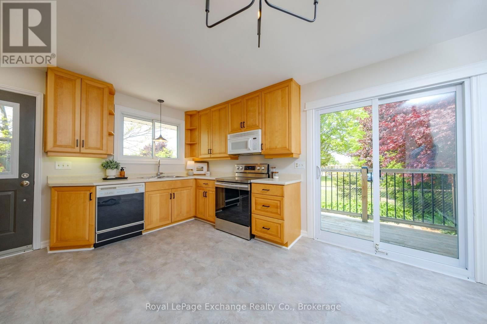 287 QUEEN STREET Image 6