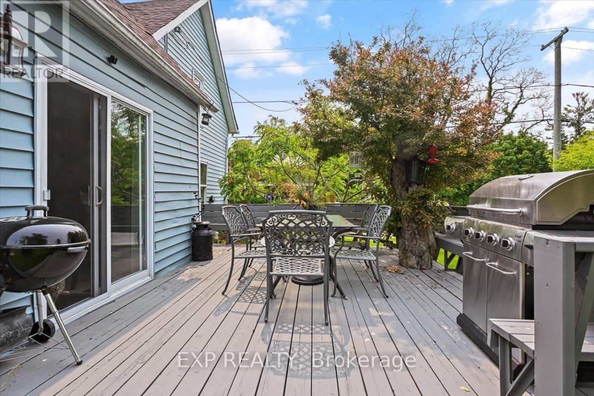 2182 SPRING STREET Image 22