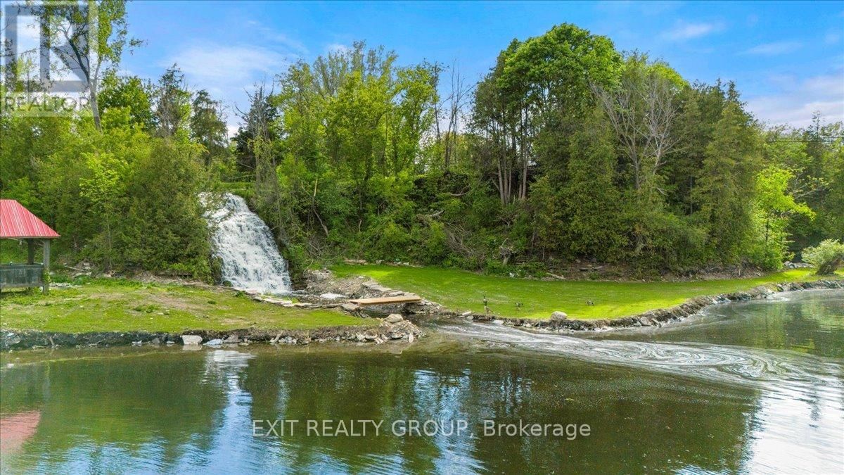 782 COUNTY RD 49 Image 2