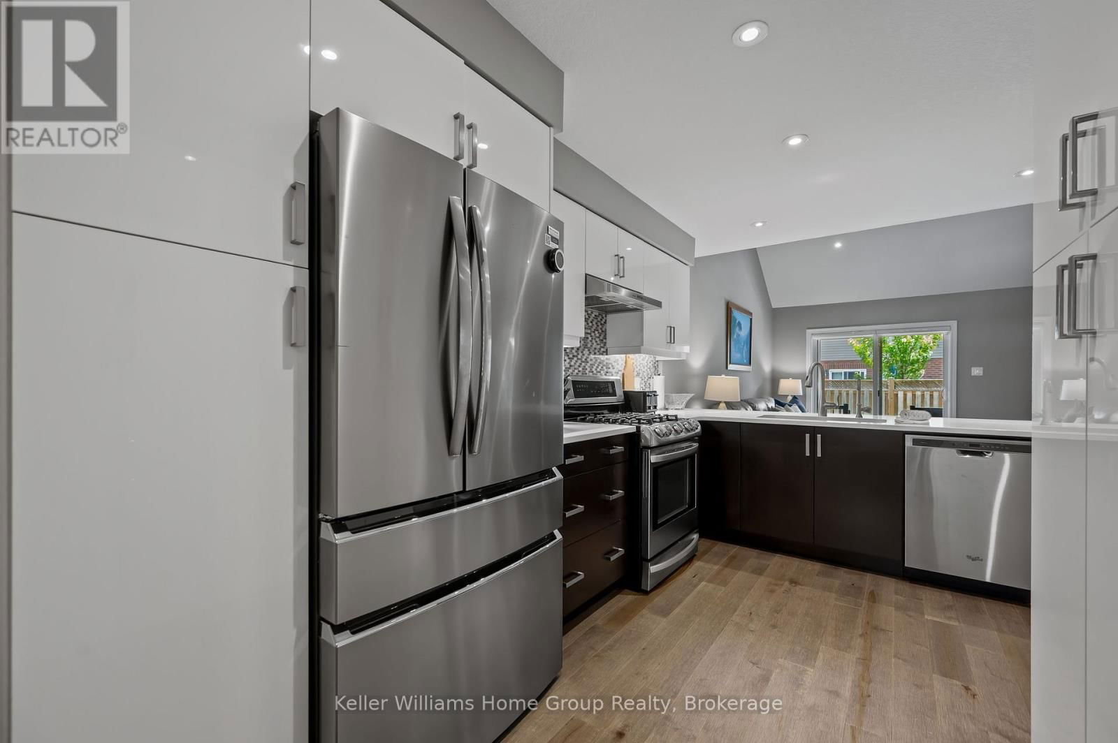 32 WESTMINSTER CRESCENT Image 16