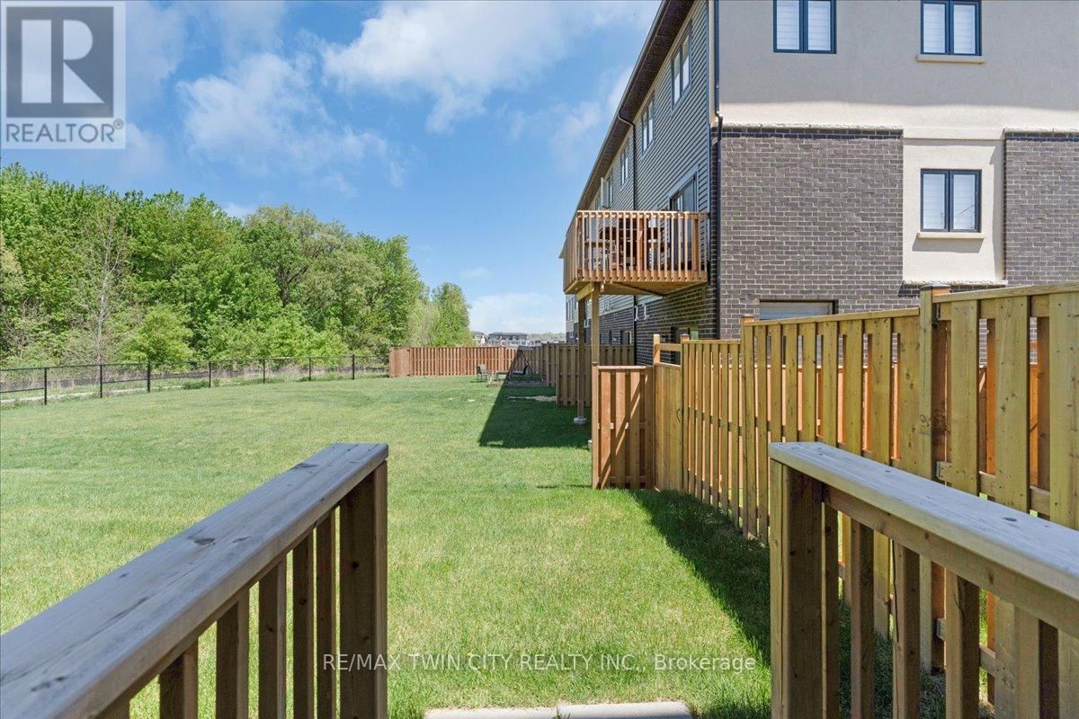 46 - 290 EQUESTRIAN WAY Image 36