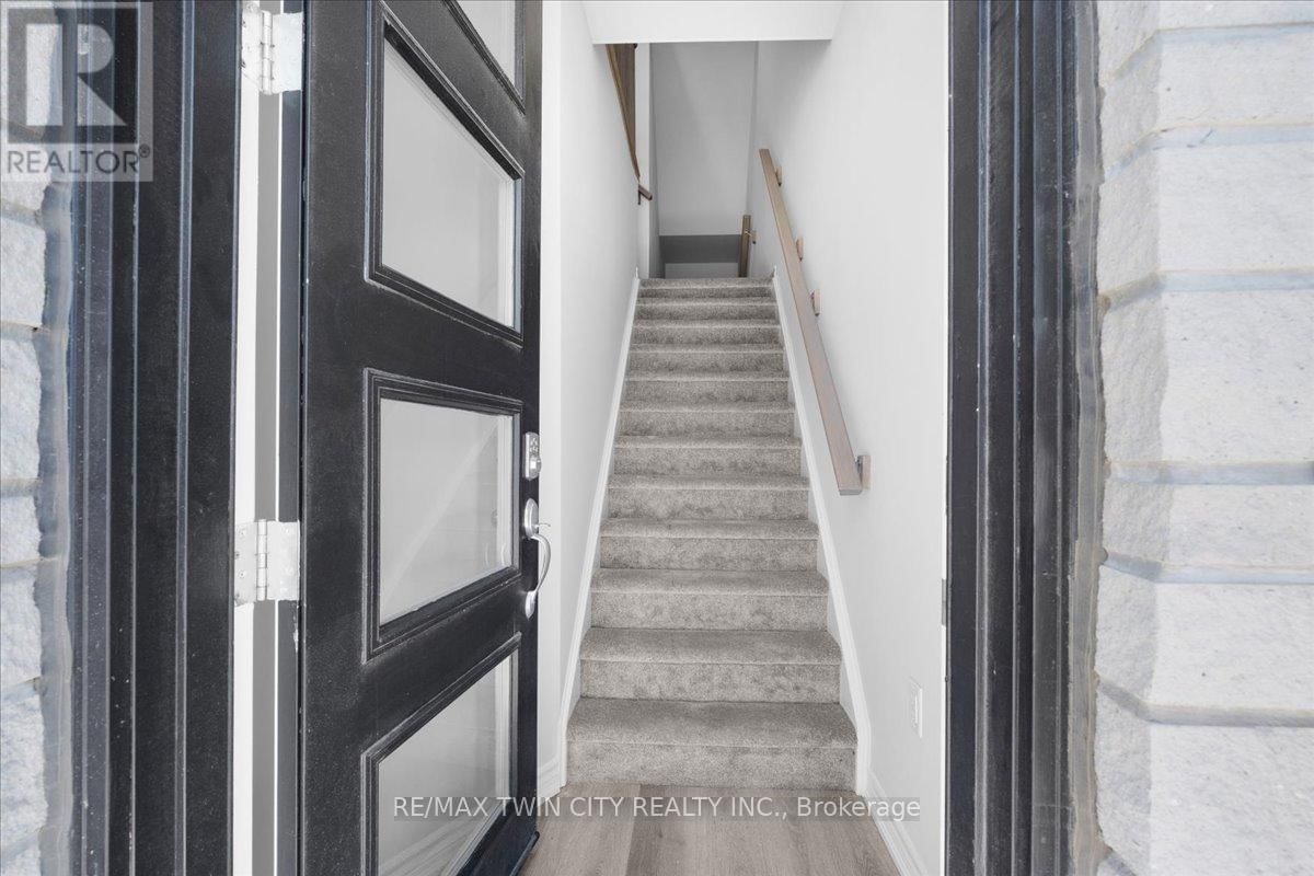 46 - 290 EQUESTRIAN WAY Image 4