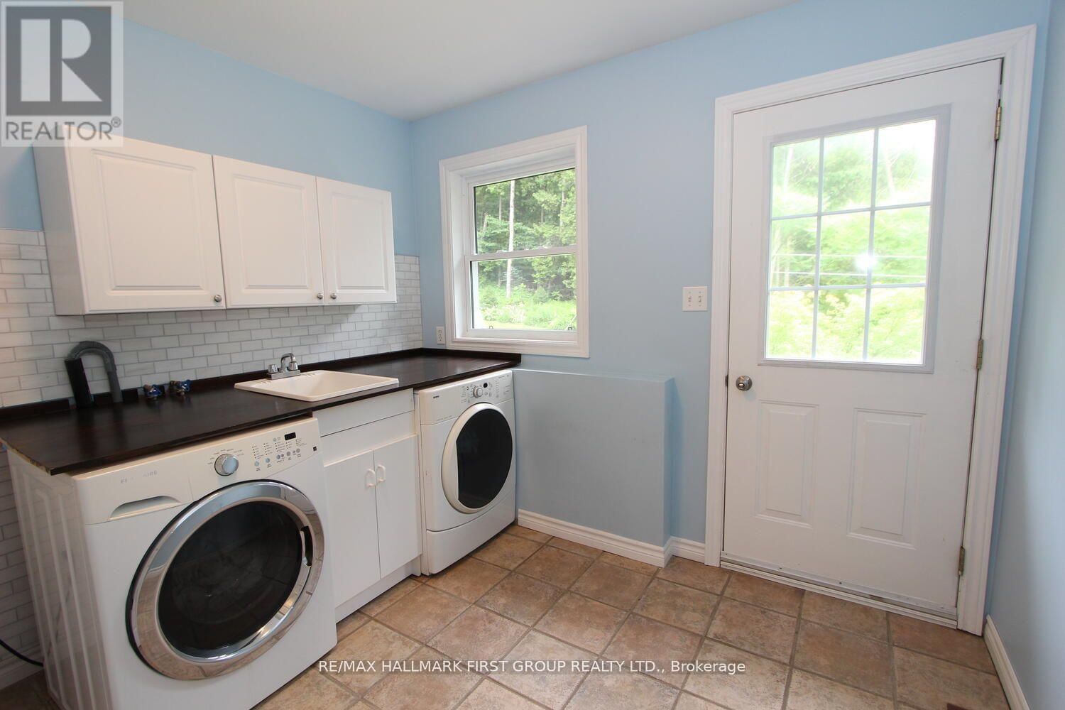 715 WHITEBIRCH ROAD Image 27