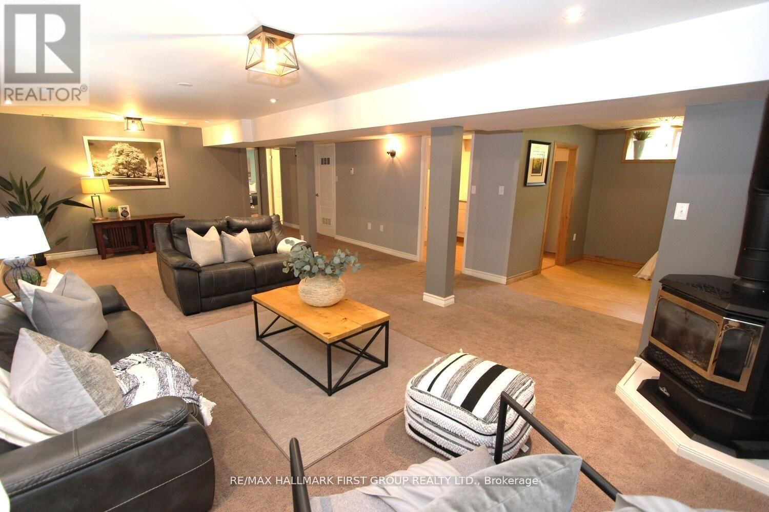 715 WHITEBIRCH ROAD Image 28