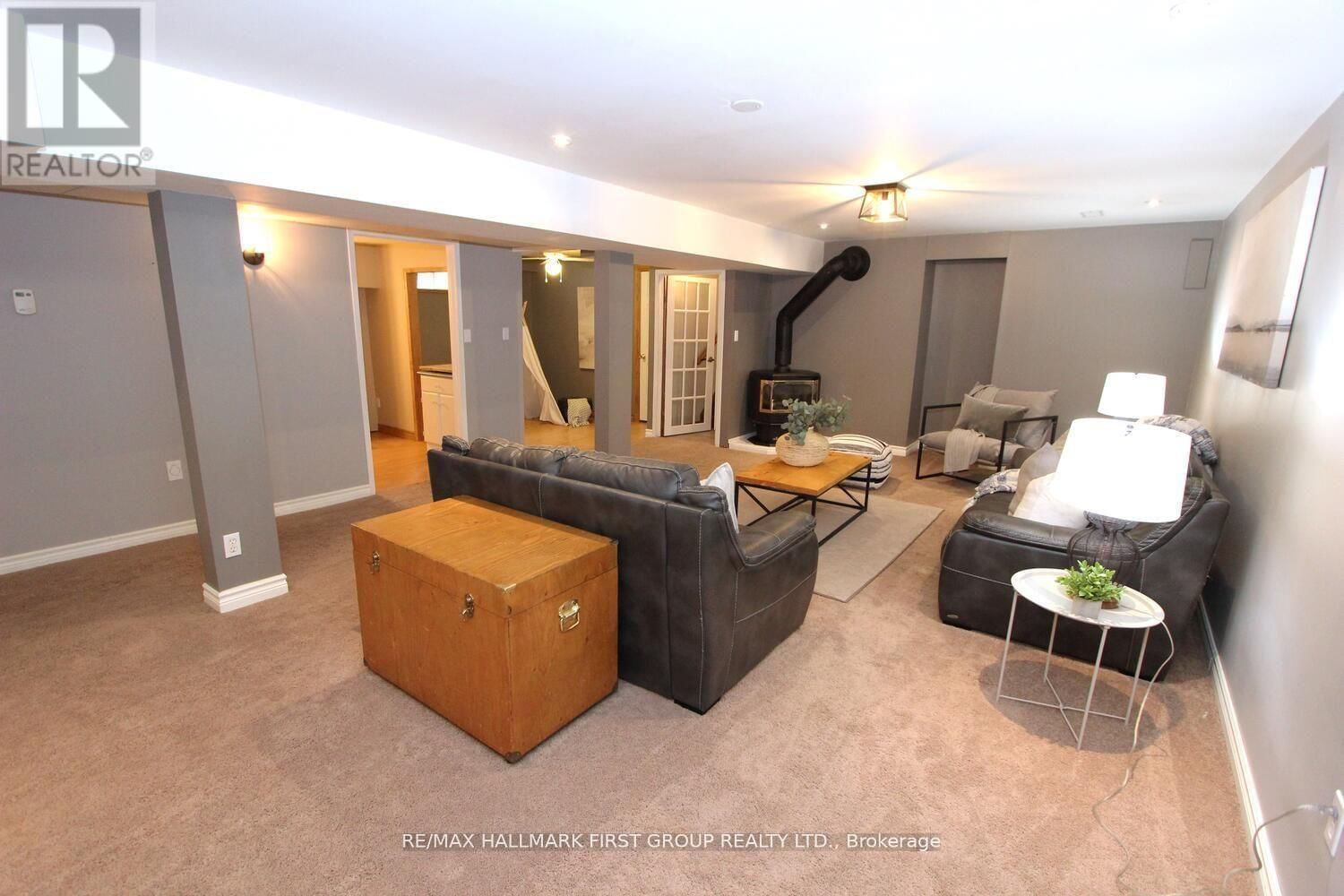 715 WHITEBIRCH ROAD Image 31
