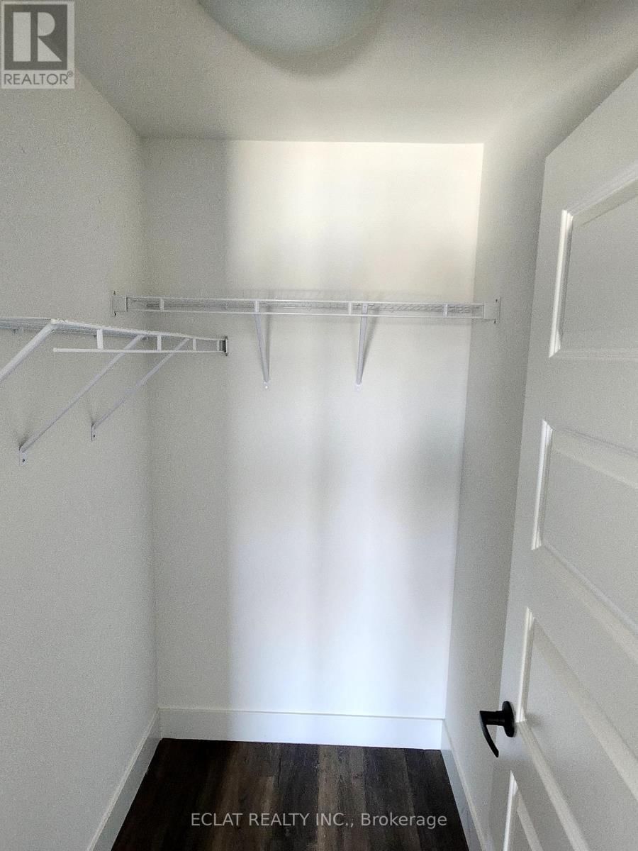 312 - 1101 LACKNER PLACE Image 18