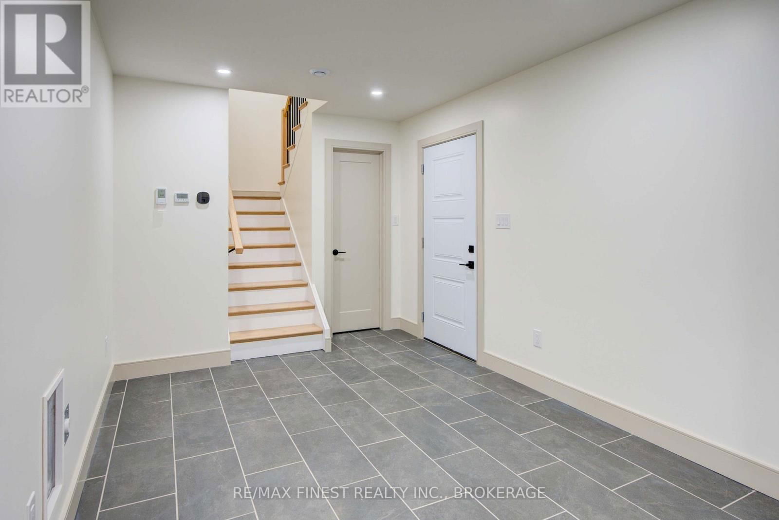 2206 SANDS ROAD Image 21