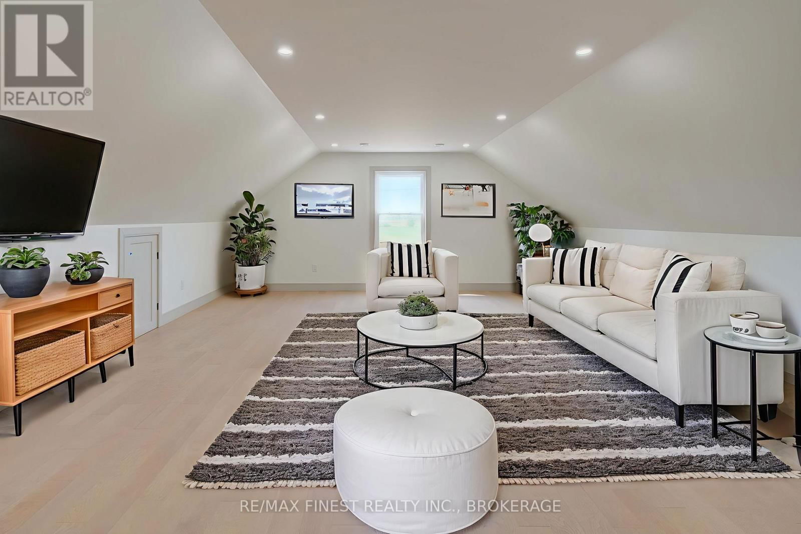 2206 SANDS ROAD Image 24