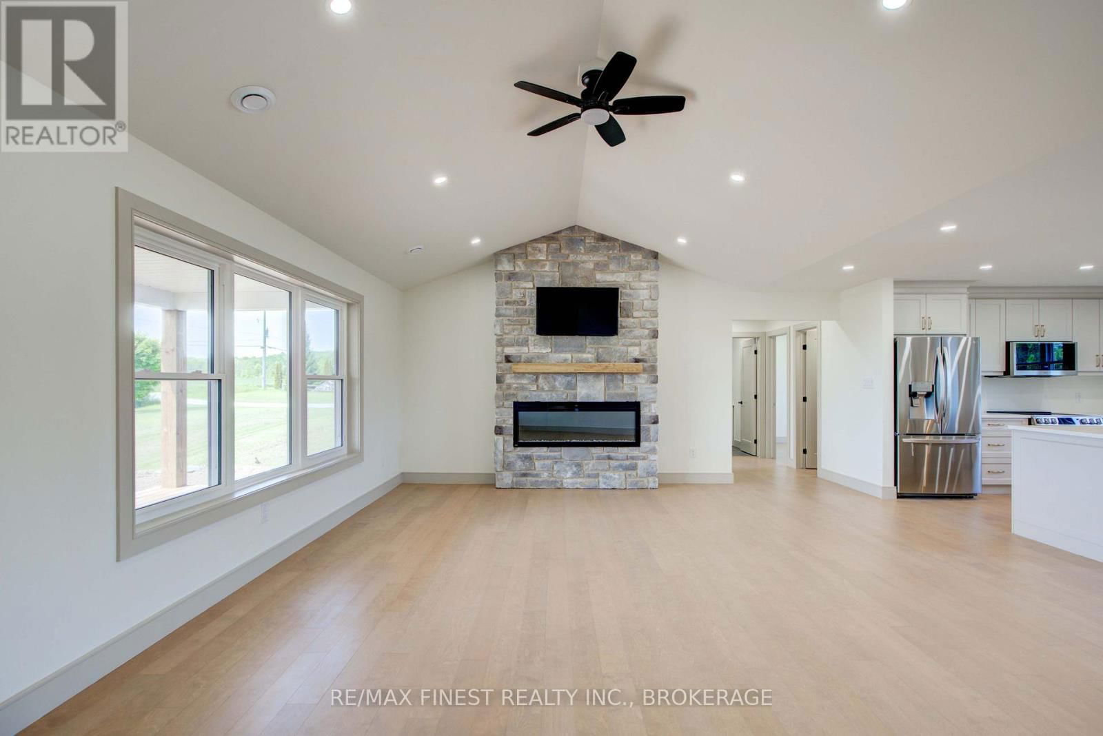 2206 SANDS ROAD Image 4