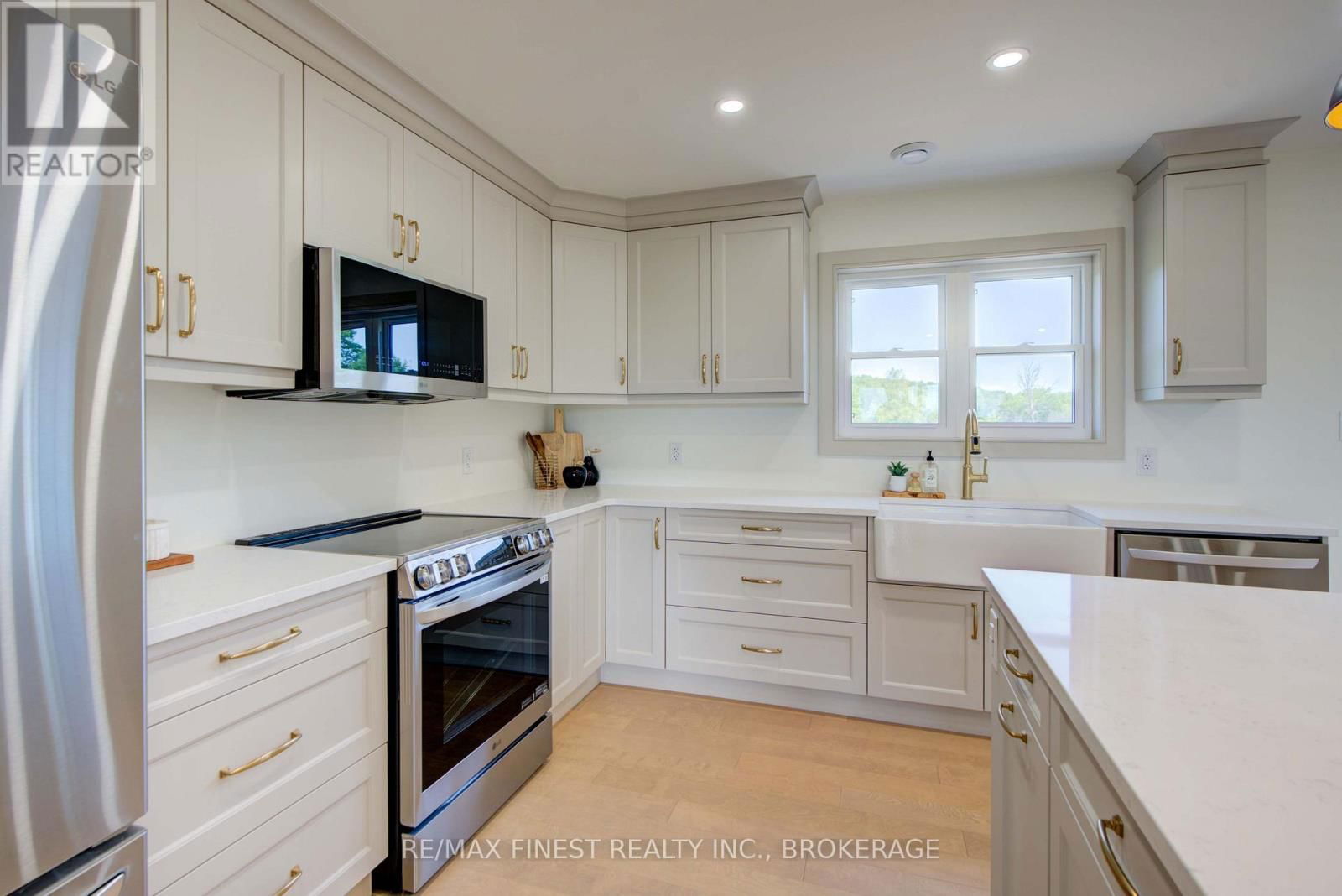 2206 SANDS ROAD Image 8