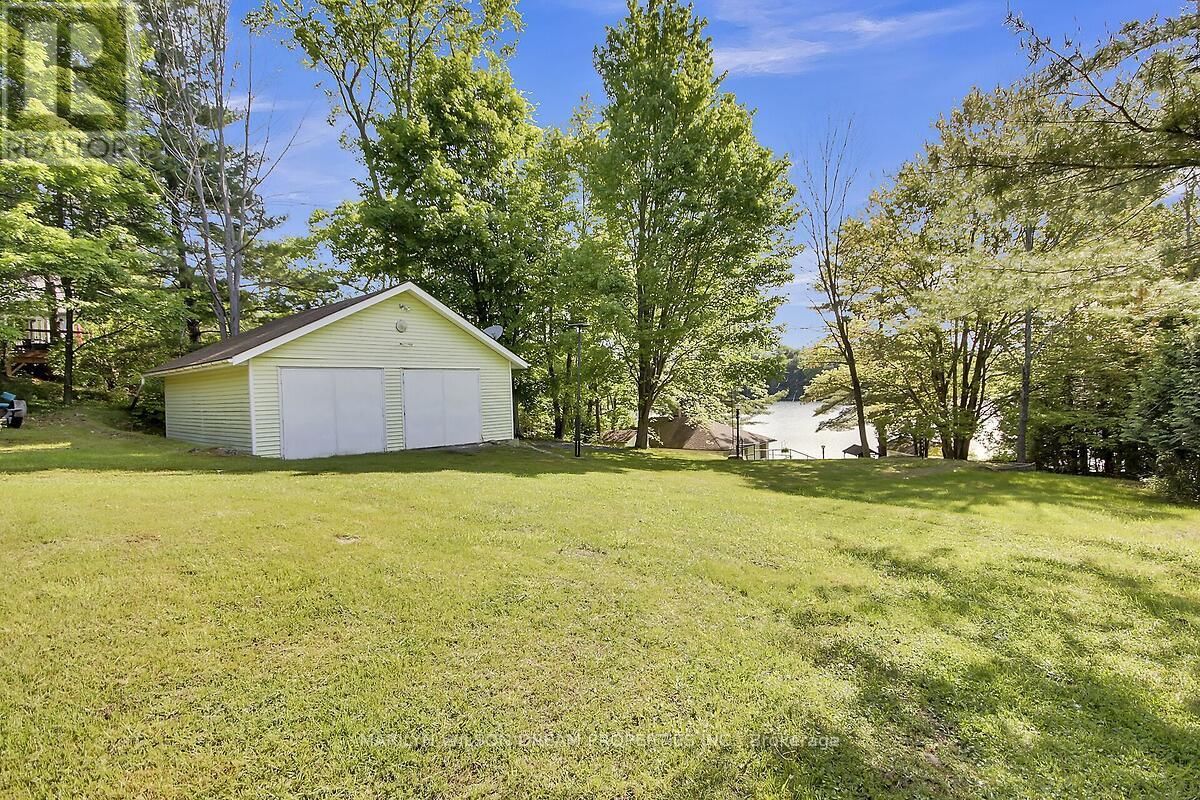 67 MEADOW LANE Image 28