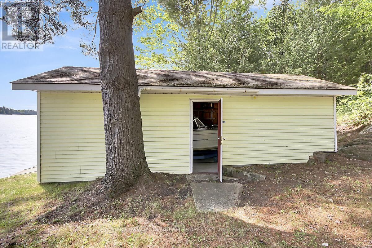 67 MEADOW LANE Image 38