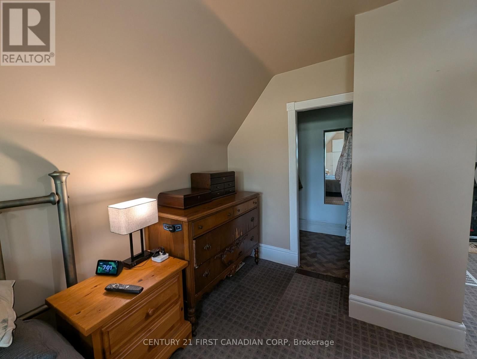 366 SALISBURY STREET Image 22