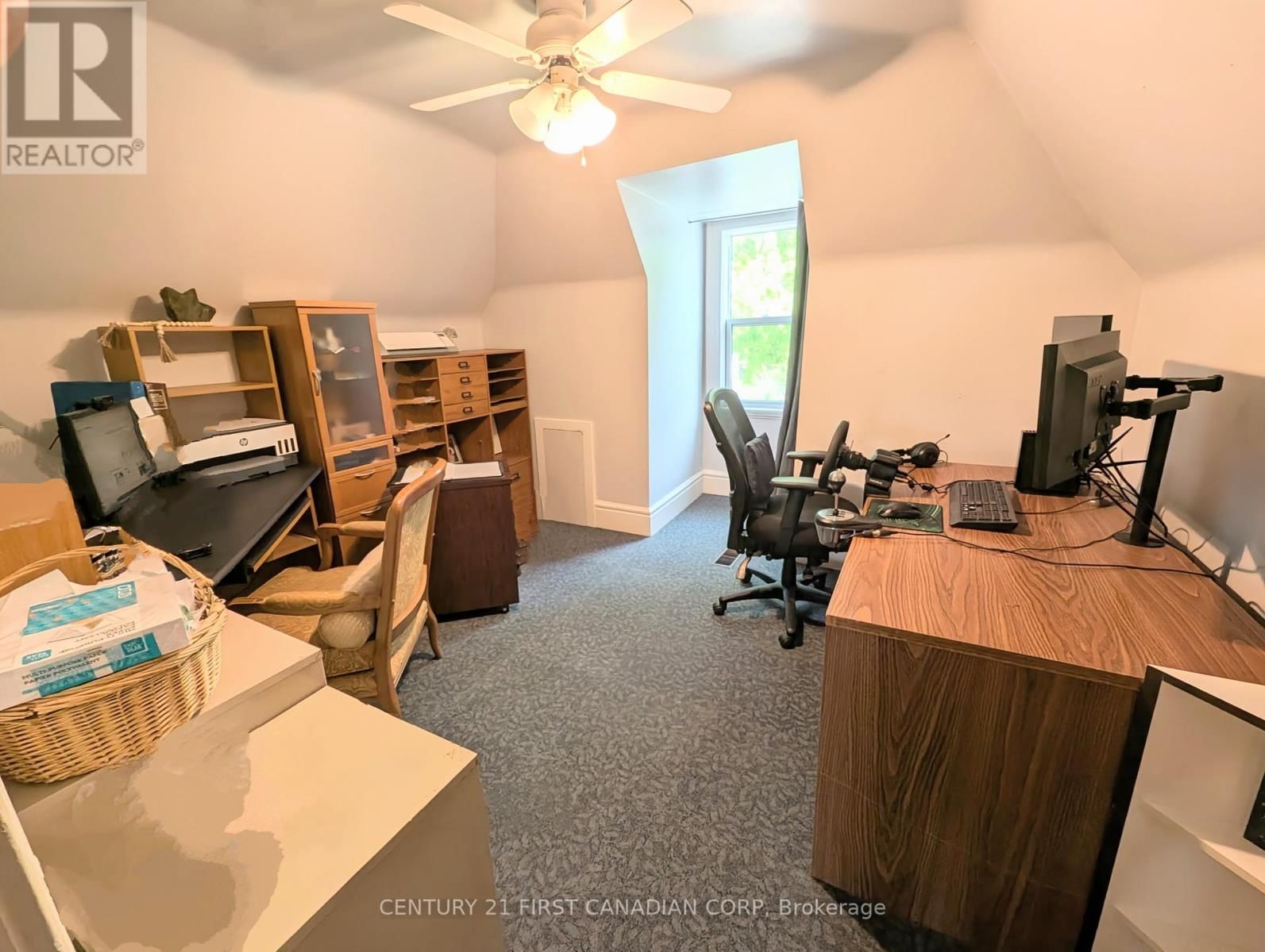 366 SALISBURY STREET Image 23