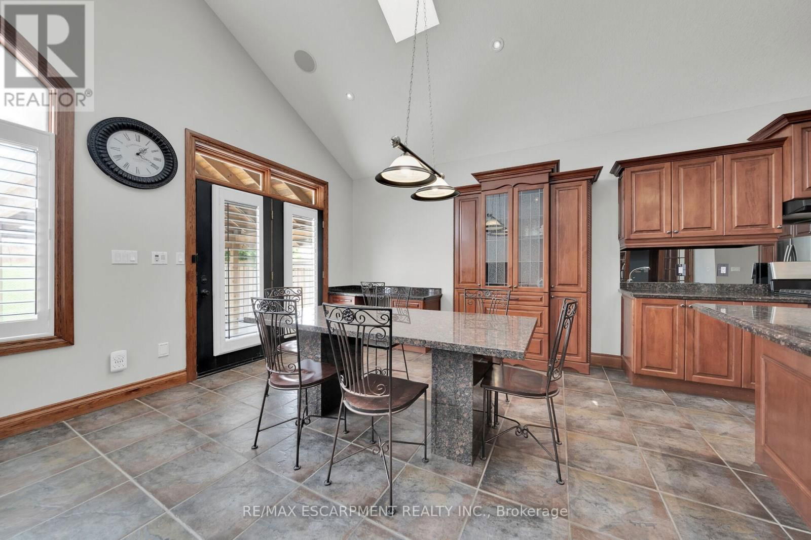 117 CHRISTOPHER DRIVE Image 20