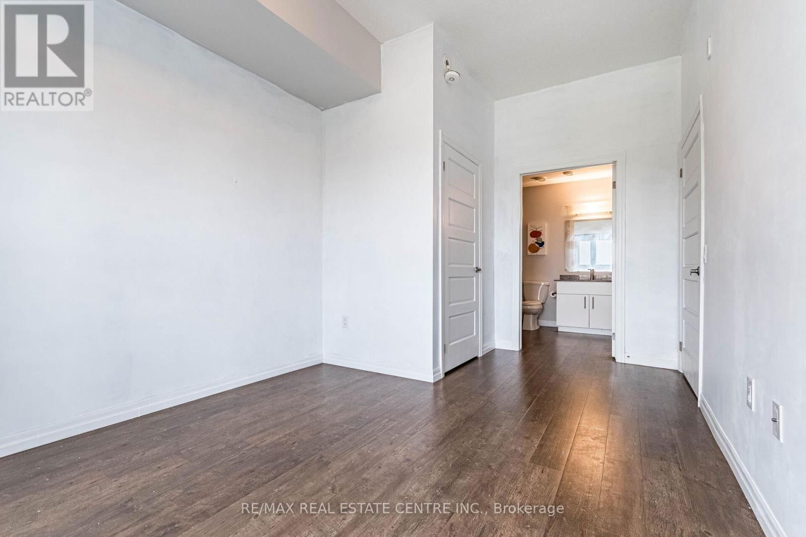 419 - 35 KINGSBURY SQUARE Image 21