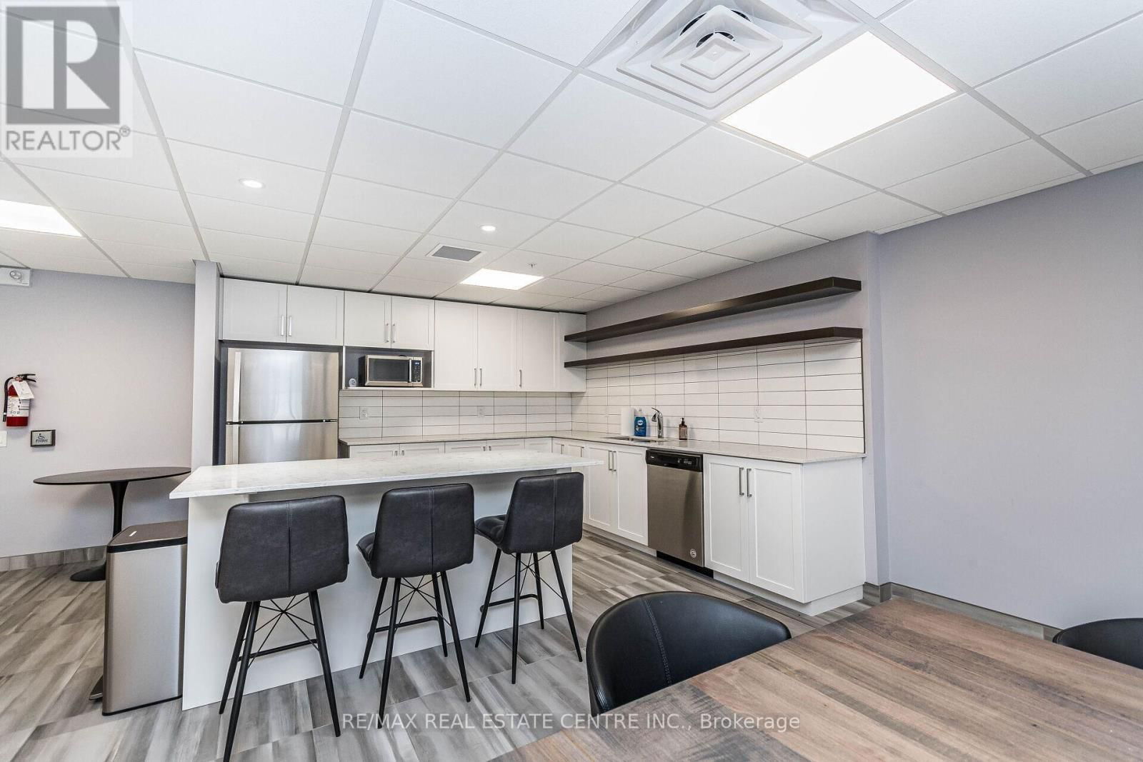 419 - 35 KINGSBURY SQUARE Image 34