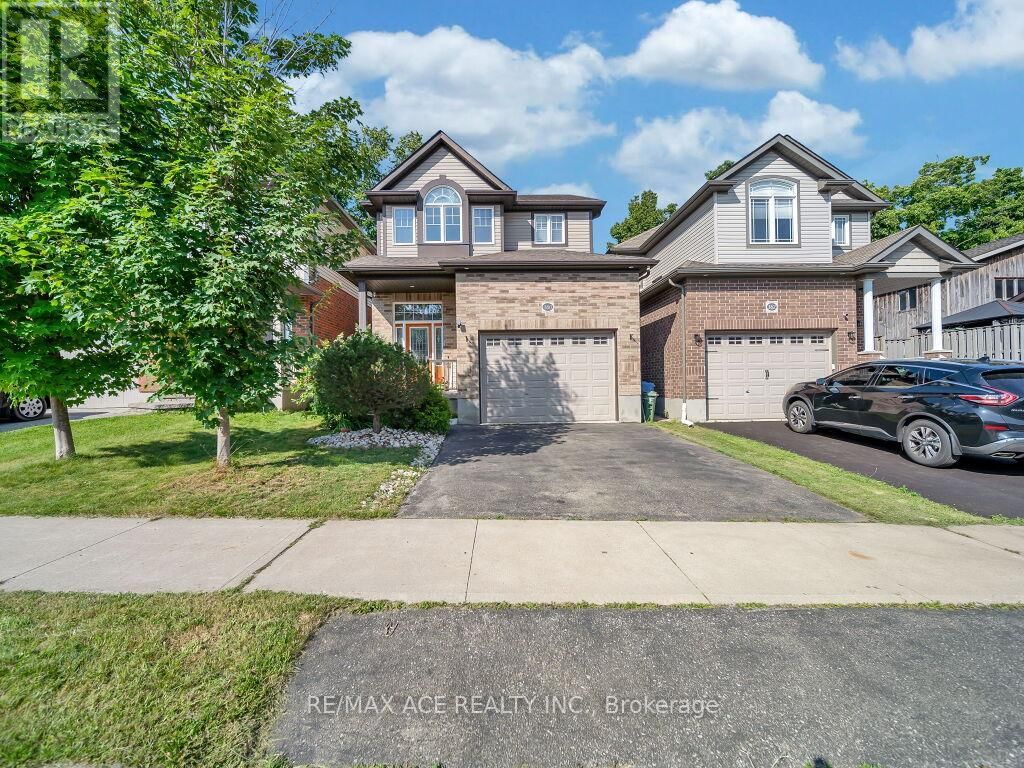 160 KEMP CRESCENT EAST Image 1